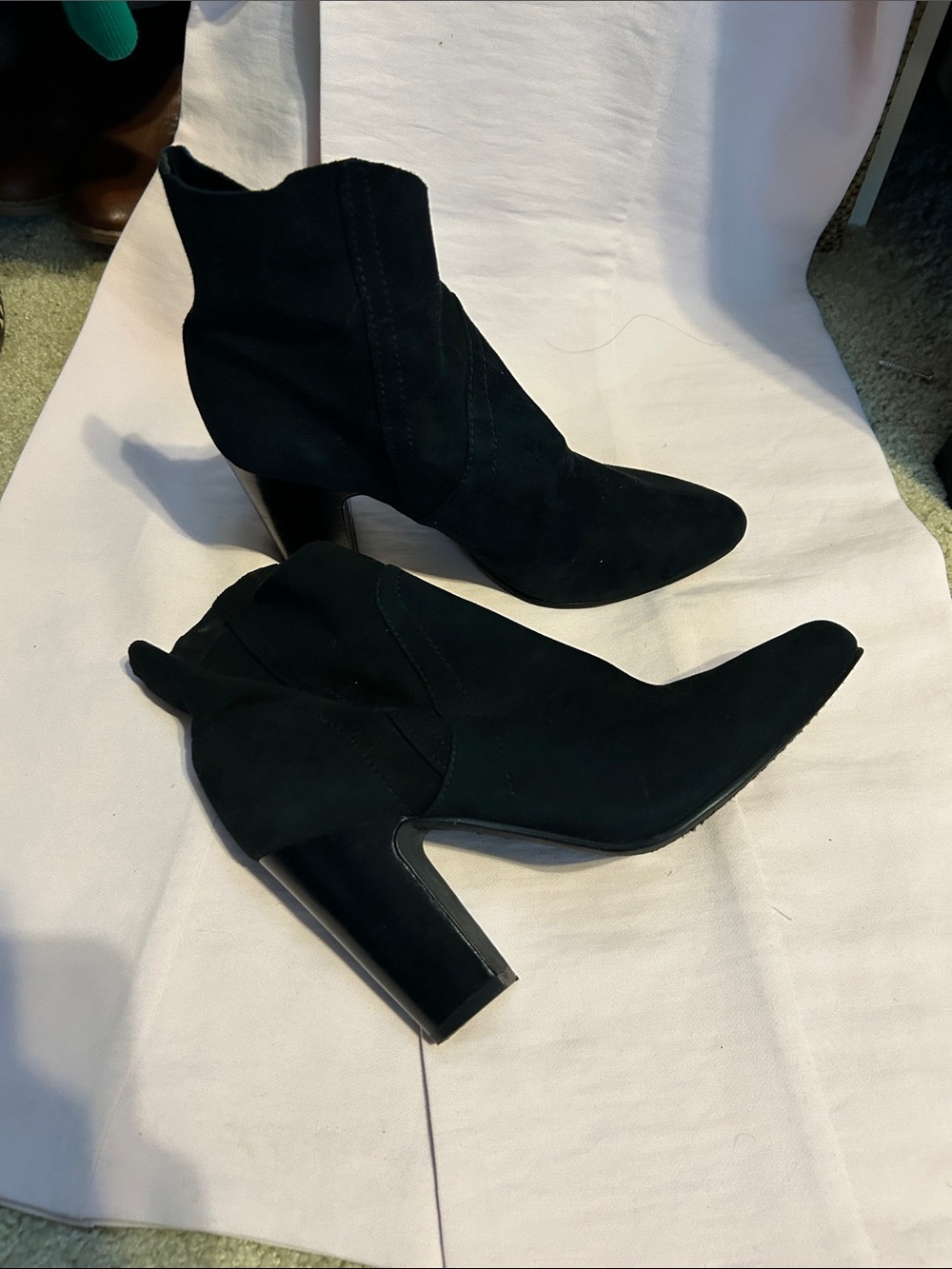 Vince Camuto suede Women's Black Pointed Toe Block Heel Ankle Boots